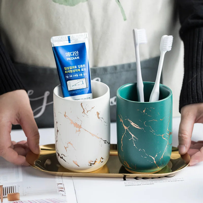 tasse de bain de bouche en marbre doré pour couple et accessoires