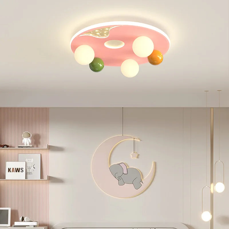 plafonnier boule à bulles moderne pour chambre d'enfant