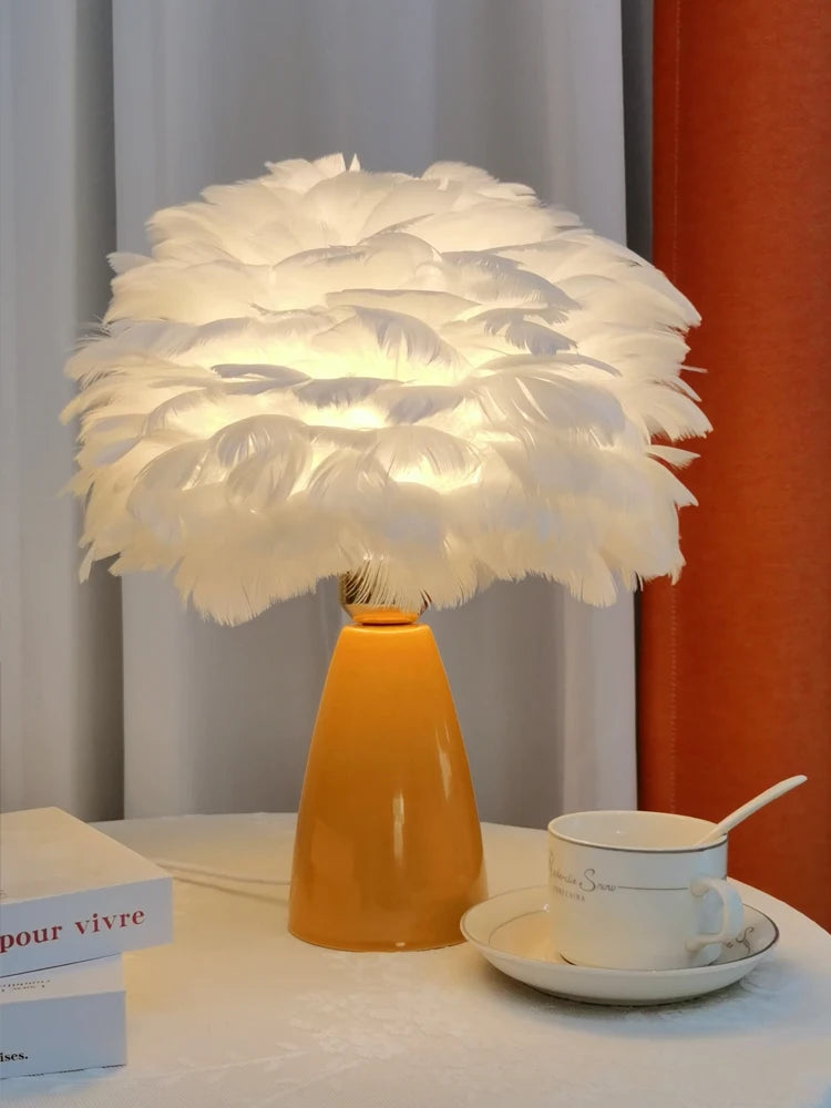 Creative Nordic desk lamp, warm bedroom feather lamp, fashionable and simple study ceramic decorative lamp