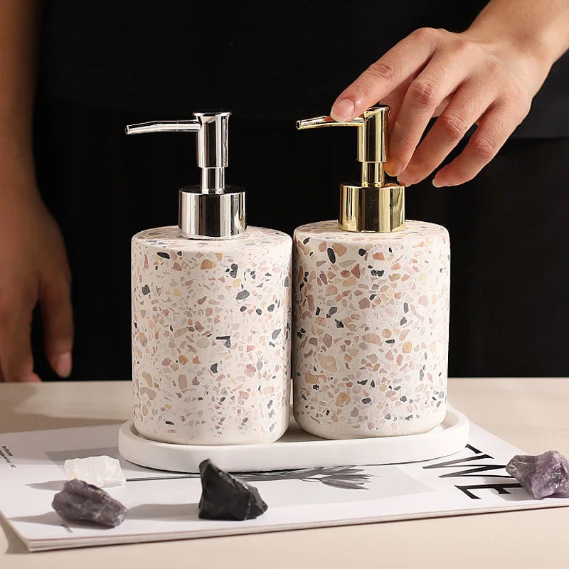 bouteille de lotion en terrazzo pour gel douche et savon