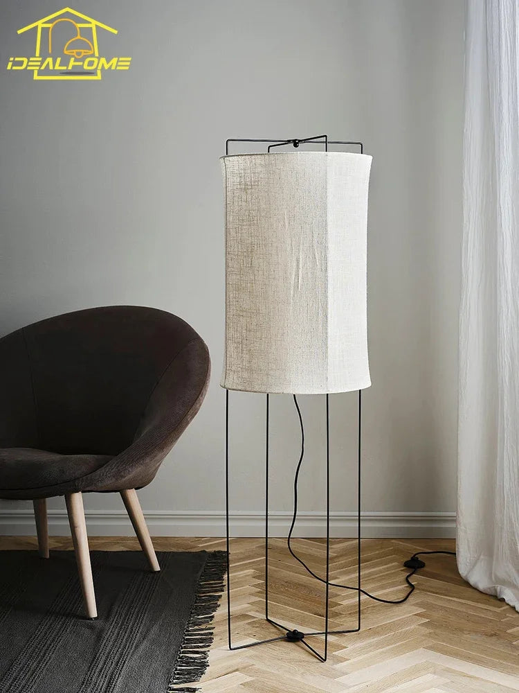 lampe de sol design minimaliste japonais wabi-sabi en tissu pour intérieur