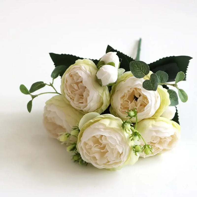 petit bouquet de fleurs artificielles pour décoration printanière et mariage