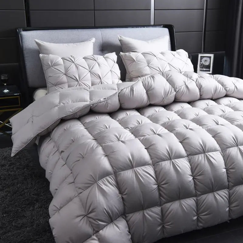 couette en duvet d'oie chaude pour l'hiver et lit confortable