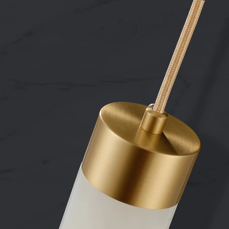 suspension LED en marbre et laiton avec cordon réglable
