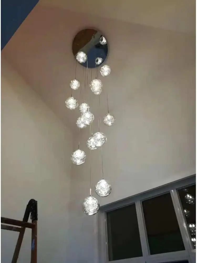 suspension boule de verre pour éclairage moderne escalier