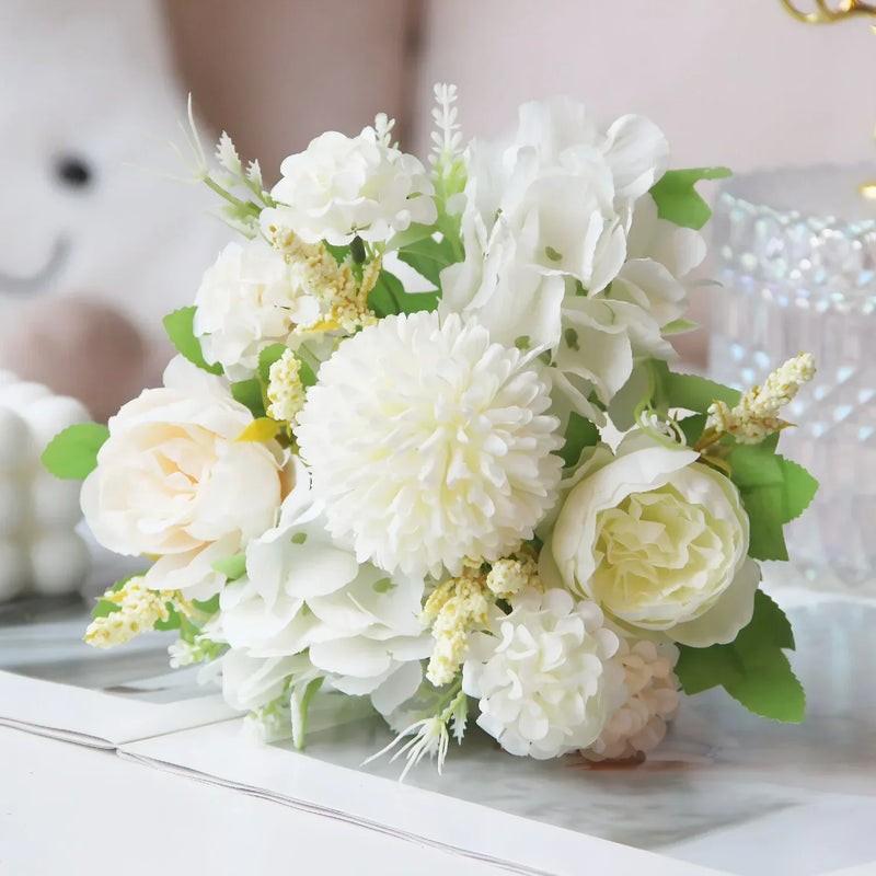 bouquet d'hortensias de pivoines artificielles pour décoration festive