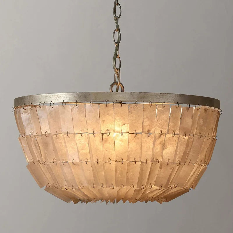 lustre rétro en coquillage pour décoration intérieure élégante