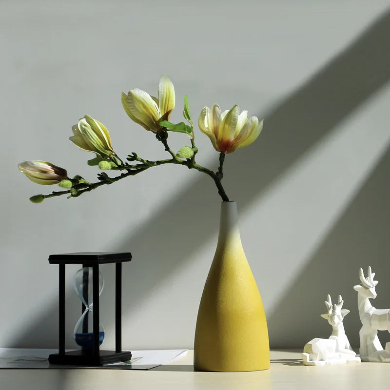 vase moderne en céramique pour décoration originale de votre intérieur