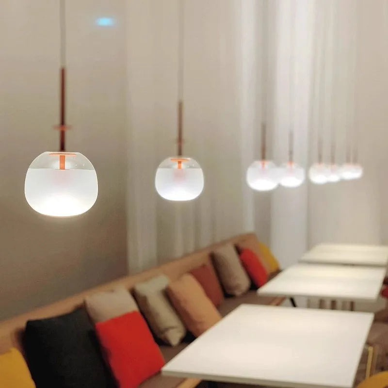 lustre suspendu en forme de verre design élégant