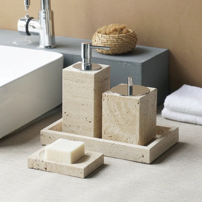 ensemble accessoires salle de bain en travertin beige naturel