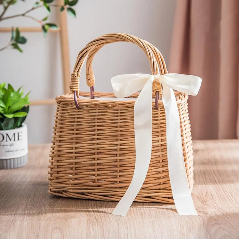 panier à fleurs en osier style rustique pour femmes