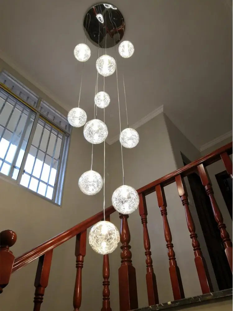 suspension boule de verre pour éclairage moderne escalier