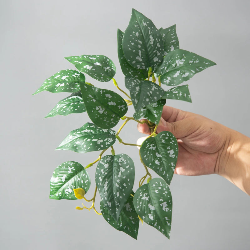 plantes artificielles monstera tropicales pour décoration intérieure et fêtes