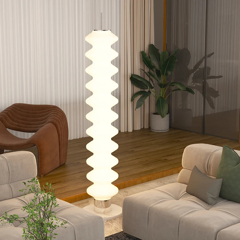 lampadaire design léger pour éclairage intérieur moderne