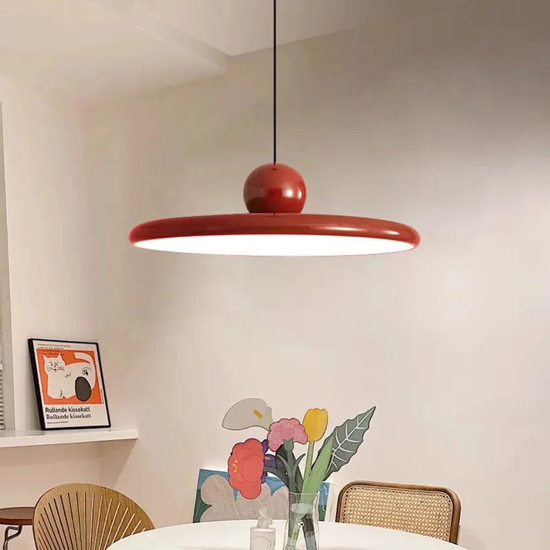 Nordique LED Suspension Lumière Crème Vent Soucoupe Volante Lampes Pour Salon Chambre Chevets Restaurant Hôtel Éclairage Intérieur