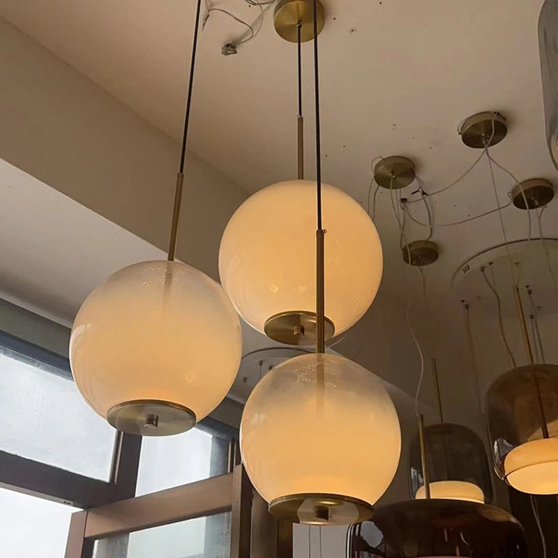 suspension en verre pour îlot de cuisine design élégant et moderne