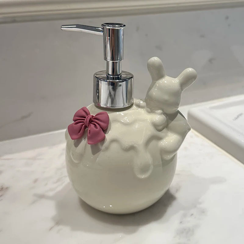 distributeur de savon en céramique décoratif moderne pour salle de bain