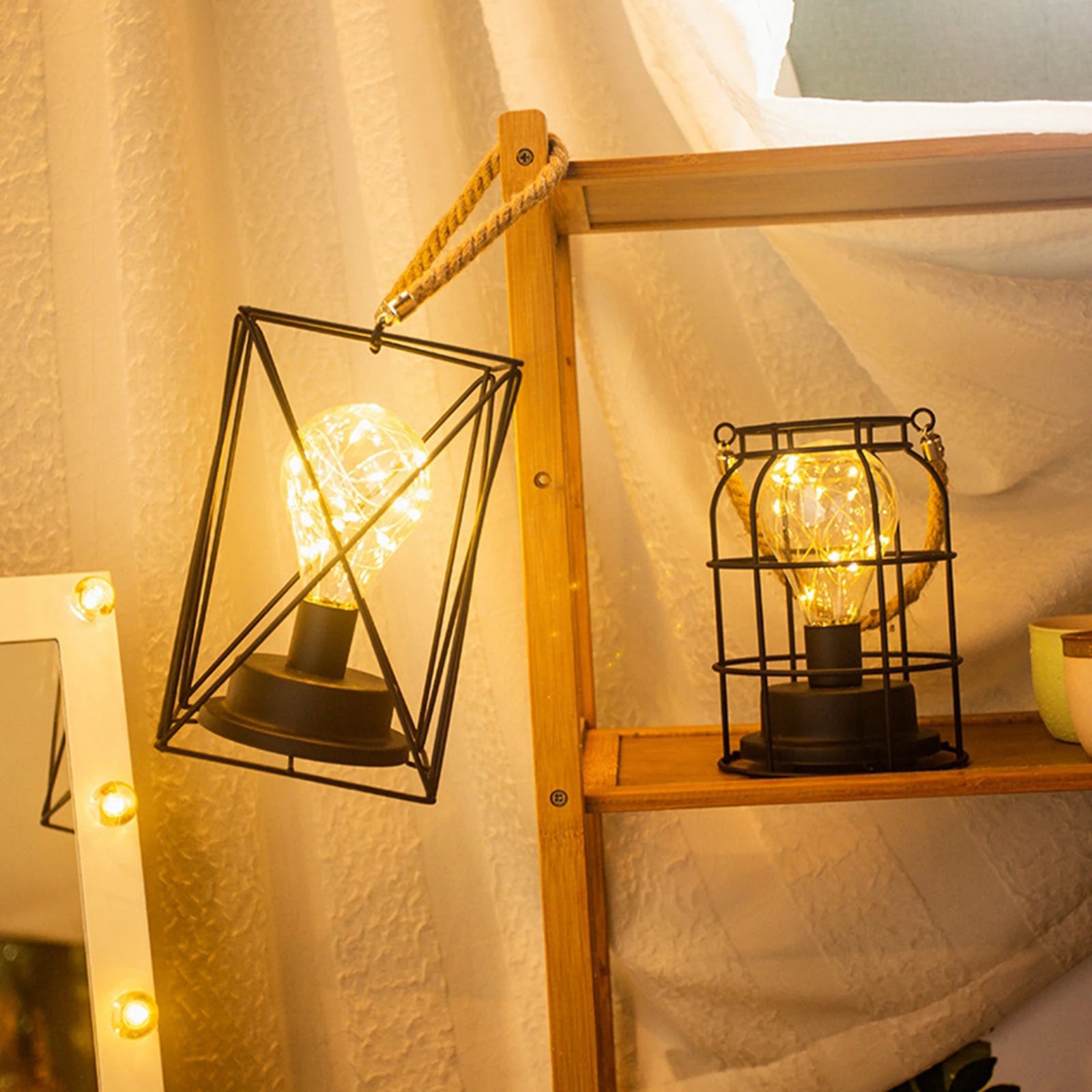Lampe de table en métal, ampoule veilleuse lampe de chevet lampadaire,  lampe de bureau en fer de style nordique à piles lumière de nuit créative  éclairage décoratif (lanterne)
