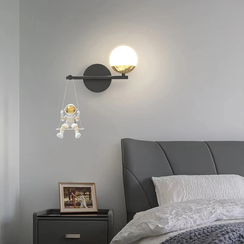 applique murale astronaute et lune pour chambre enfant