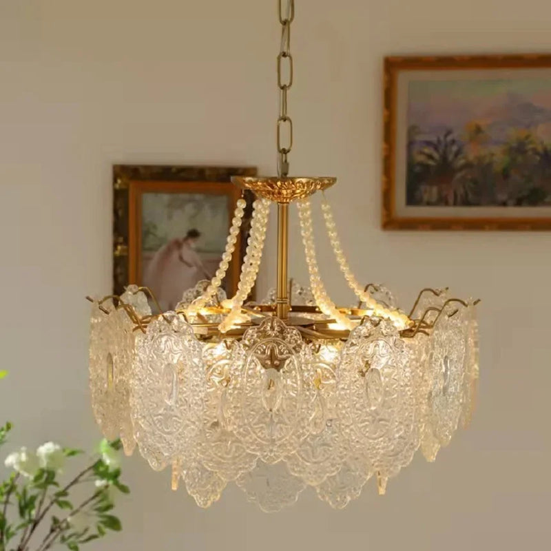 lustre moderne en verre clair pour intérieur élégant