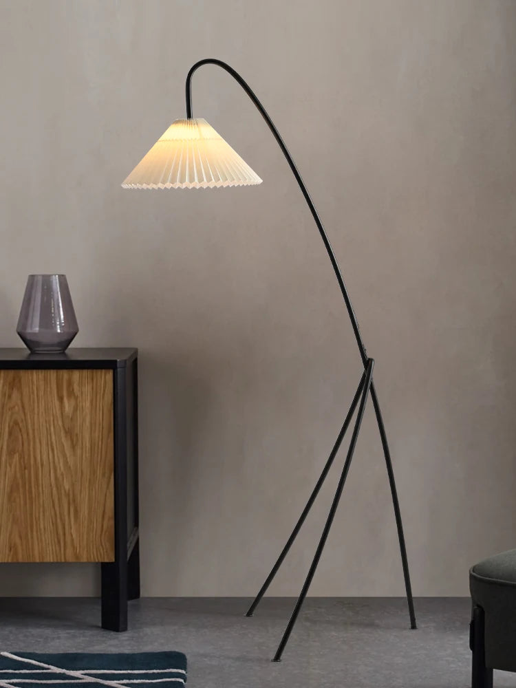 lampe à poser moderne minimaliste en fer et tissu