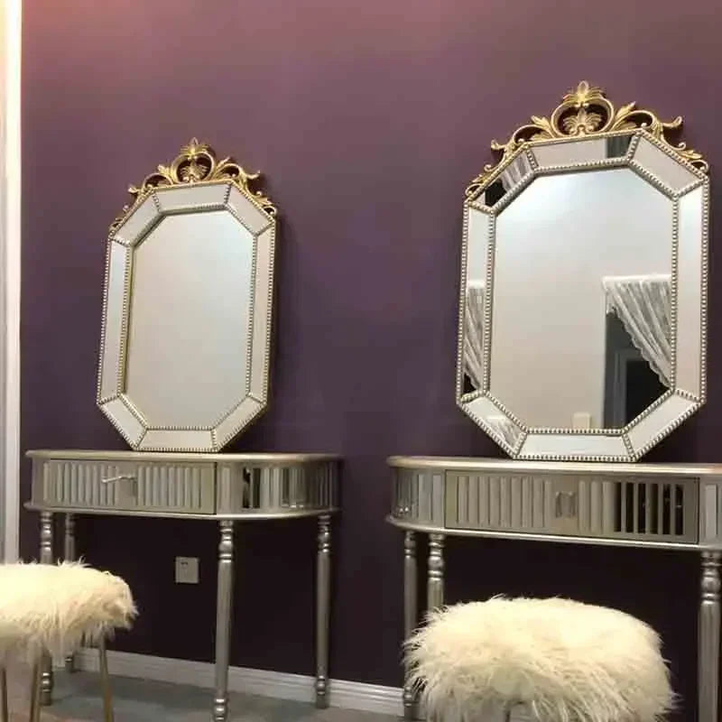 miroir décoratif suspendu nordique pour un élégant maquillage