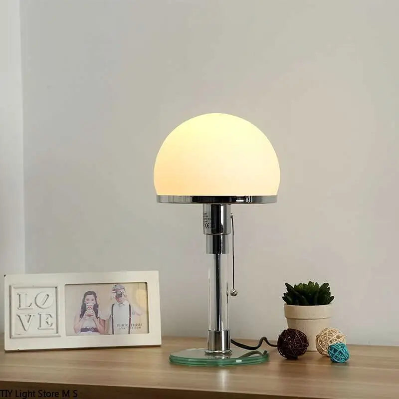 Wilhelm Wagenfeld Nordique Designer Bauhaus LED lampe de table design verre lampe de bureau chambre en acier inoxydable luminaires lampes de table