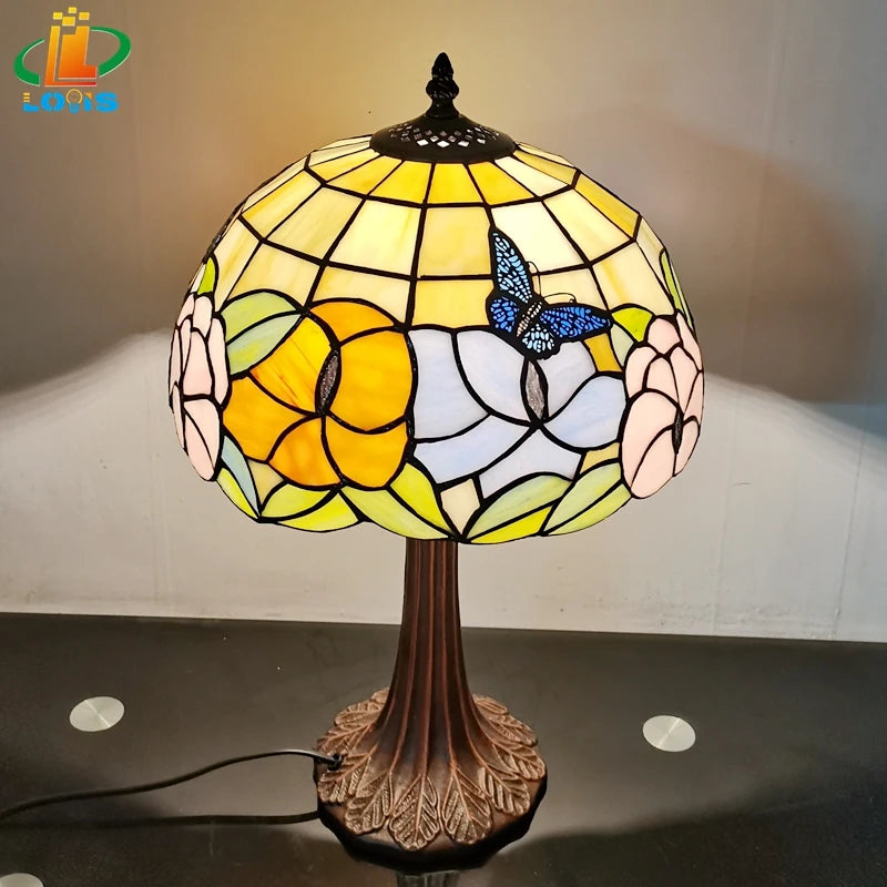 lampe de table papillon style tiffany pour décoration et cadeau