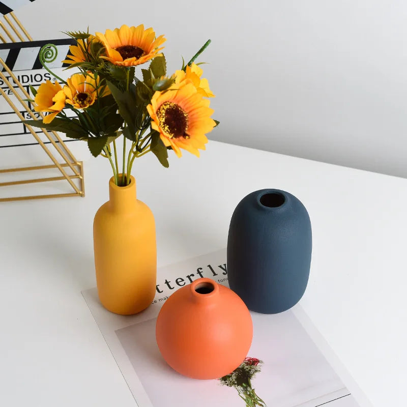 petit vase en céramique décoratif moderne pour fleurs