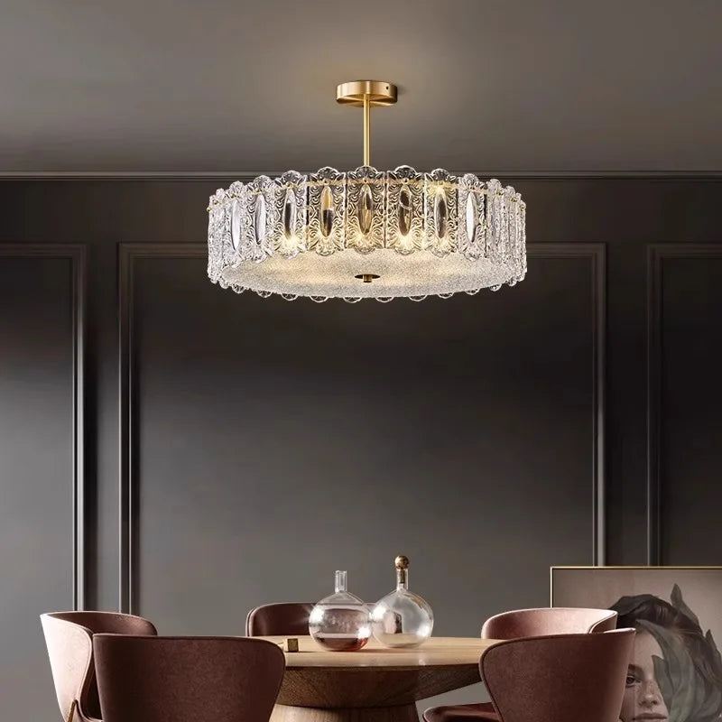 plafonnier moderne en cuivre et verre design créatif pour intérieur élégant