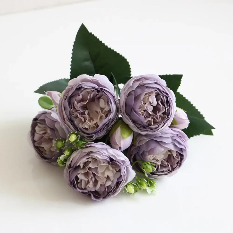 petit bouquet de fleurs artificielles pour décoration printanière et mariage