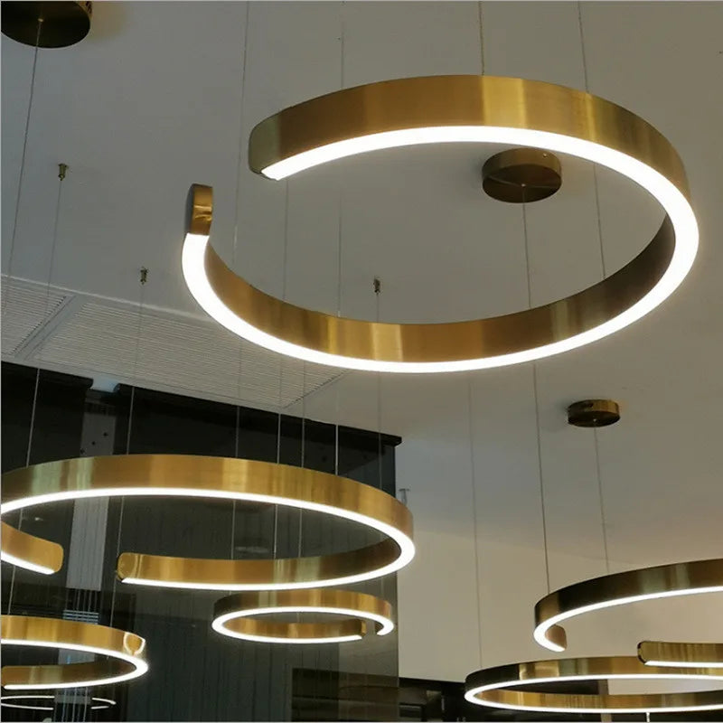 suspension LED en anneaux de luxe pour ambiance moderne