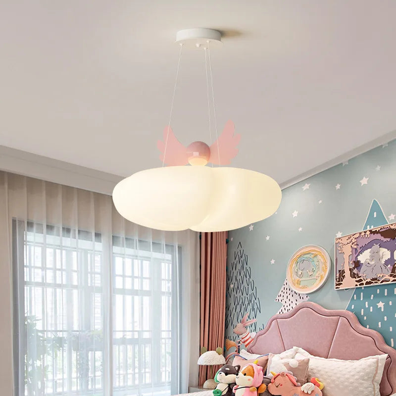 lustre mignon nuage ailes d'ange pour chambre de bébé