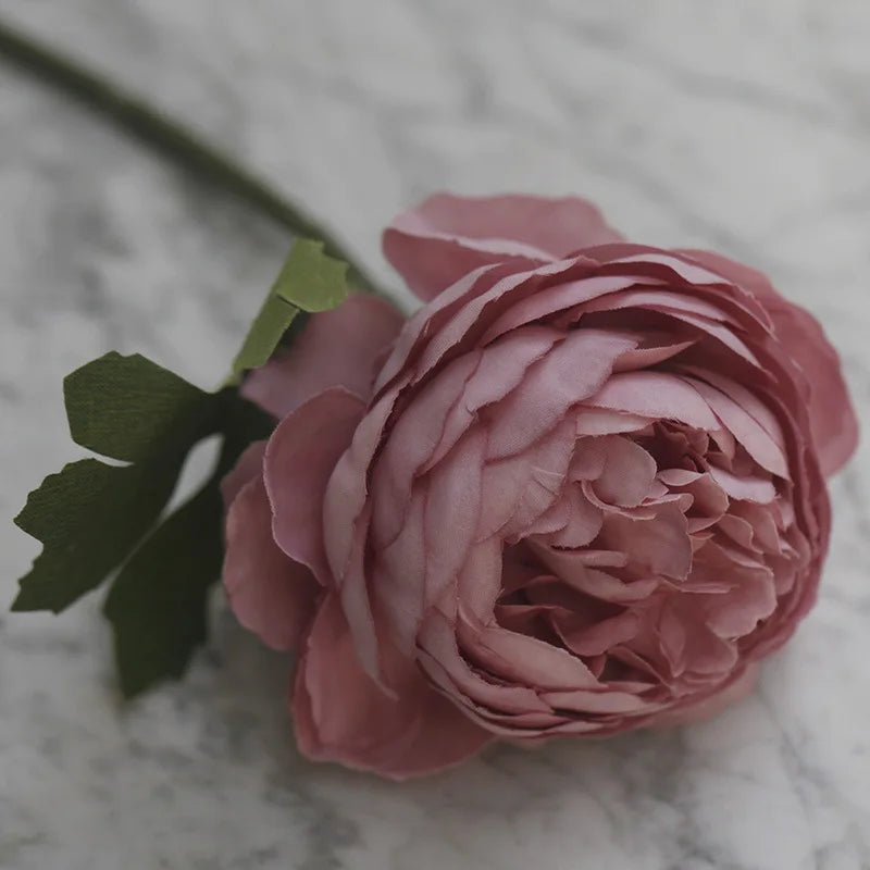 fleurs en tissu de soie pour décorations florales et bouquets