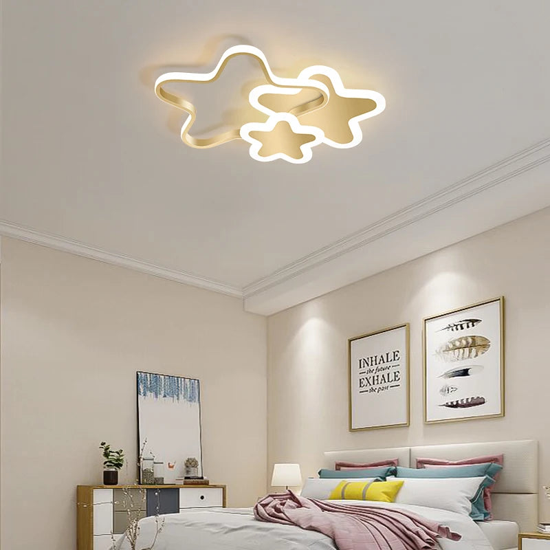 plafonnier moderne en led étoiles pour ambiance chaleureuse et romantique