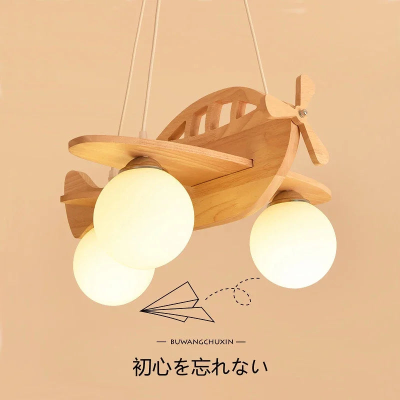 lustre moderne en bois fait main pour chambre enfant décor avion