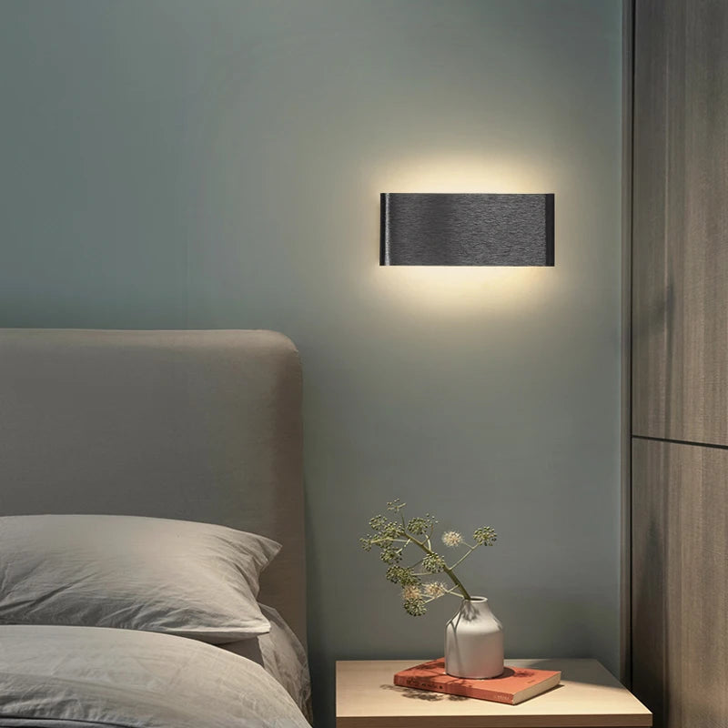 lampe de chevet led carrée en aluminium pour hôtel