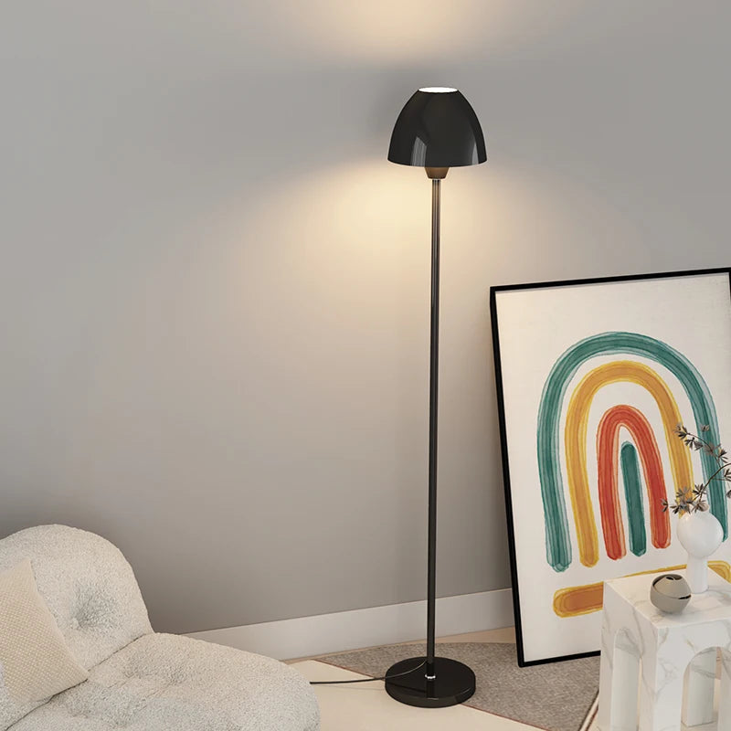 lampadaire moderne minimaliste design nordique avec interrupteur au pied