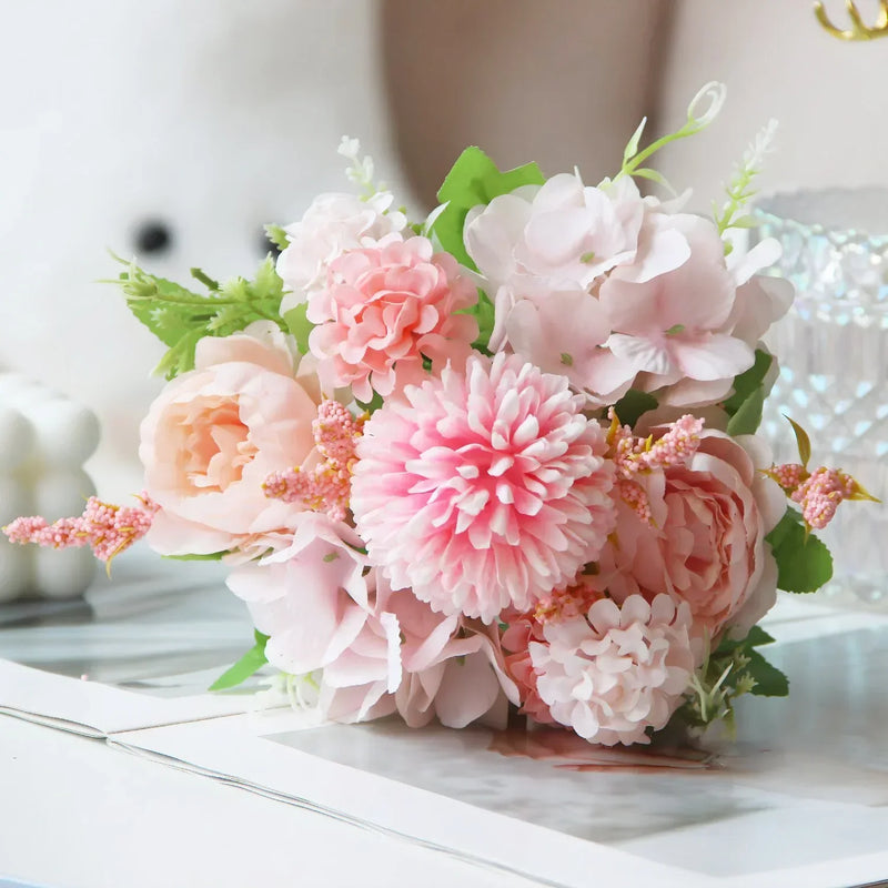 bouquet d'hortensias de pivoines artificielles pour décoration festive