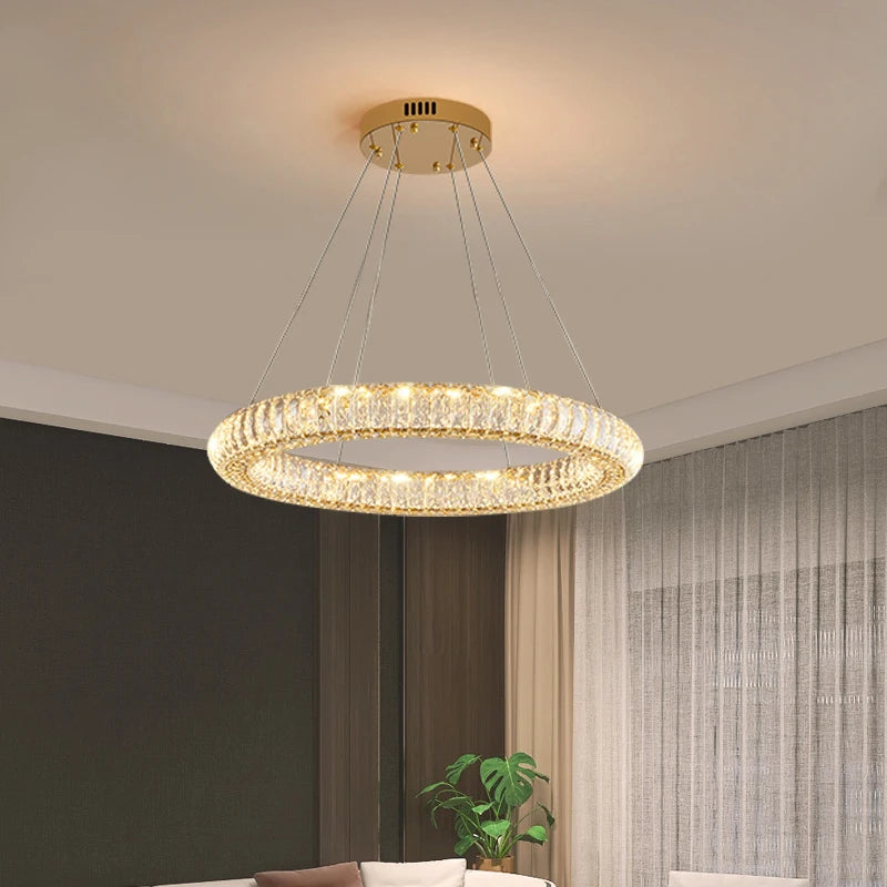 lustre en cristal moderne lumineux pour intérieur élégant