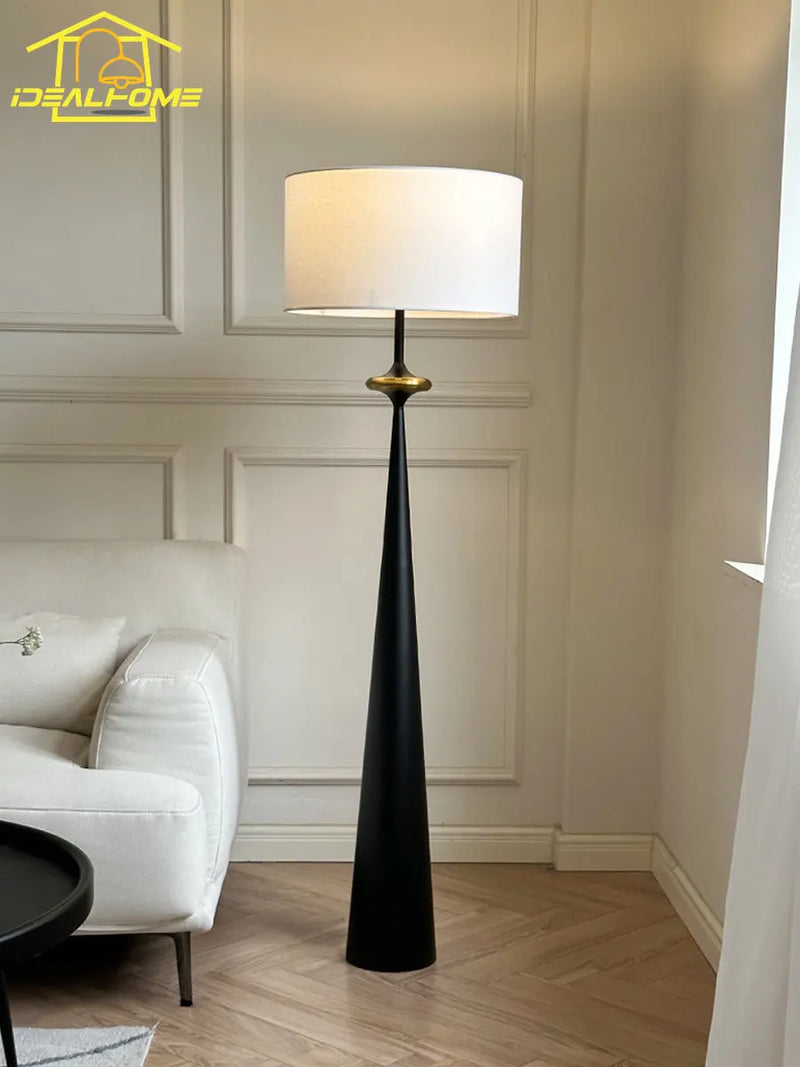 lampadaire minimaliste wabi-sabi design japonais en fer pour intérieur