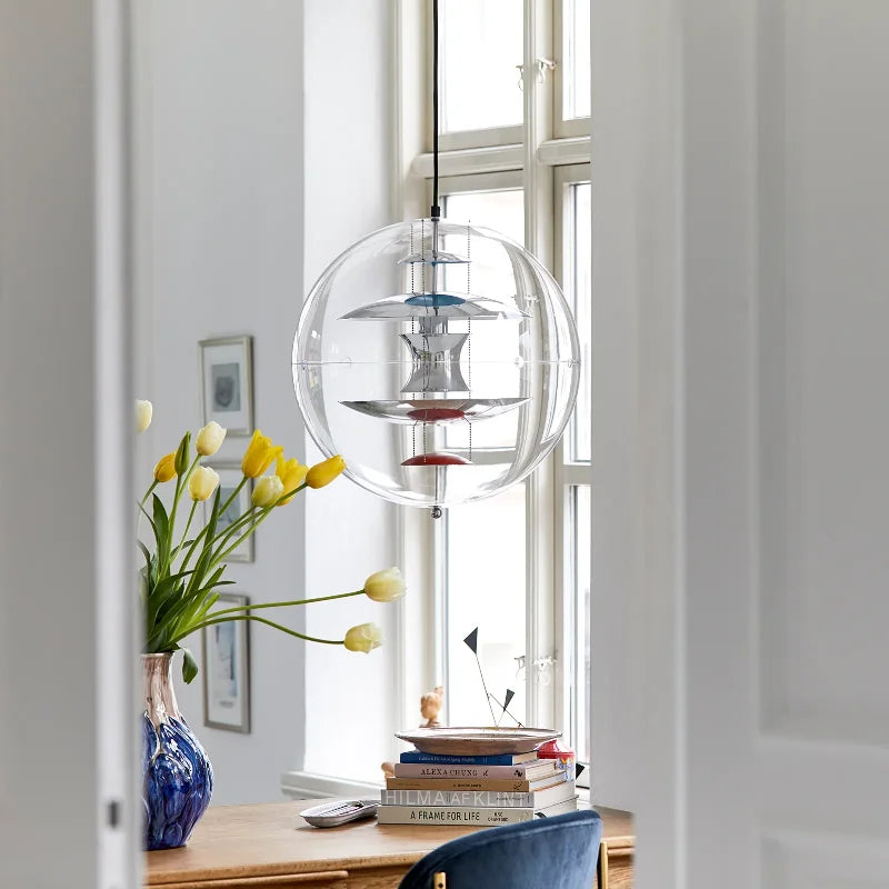 suspension globe design scandinave luminaire moderne élégant