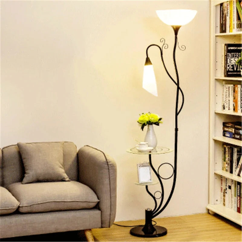 lampadaire moderne avec table intégrée design nordique créatif