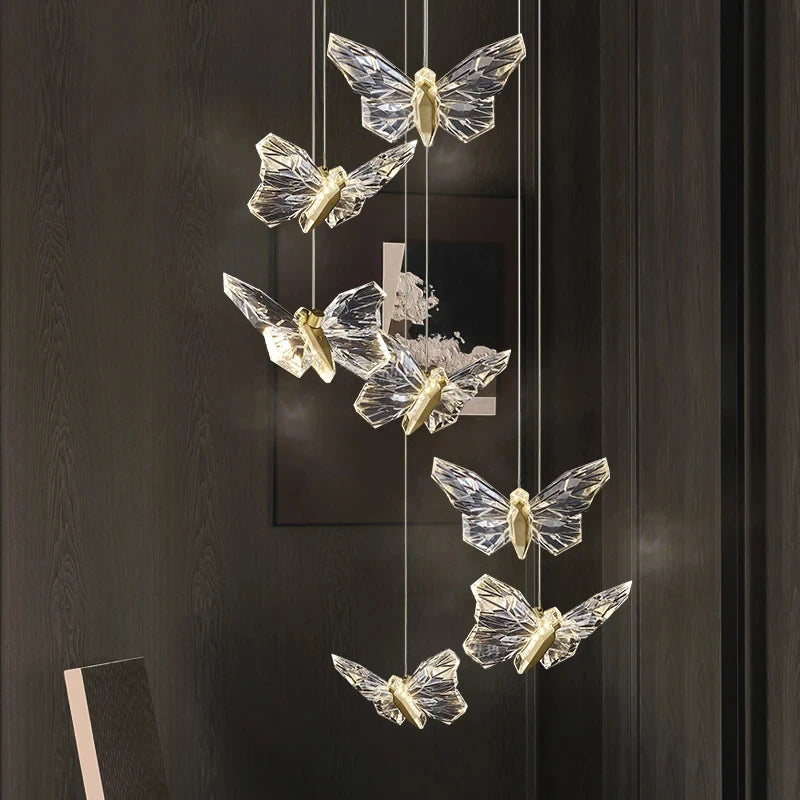 lustre papillon en cristal pour décoration d'intérieur élégante