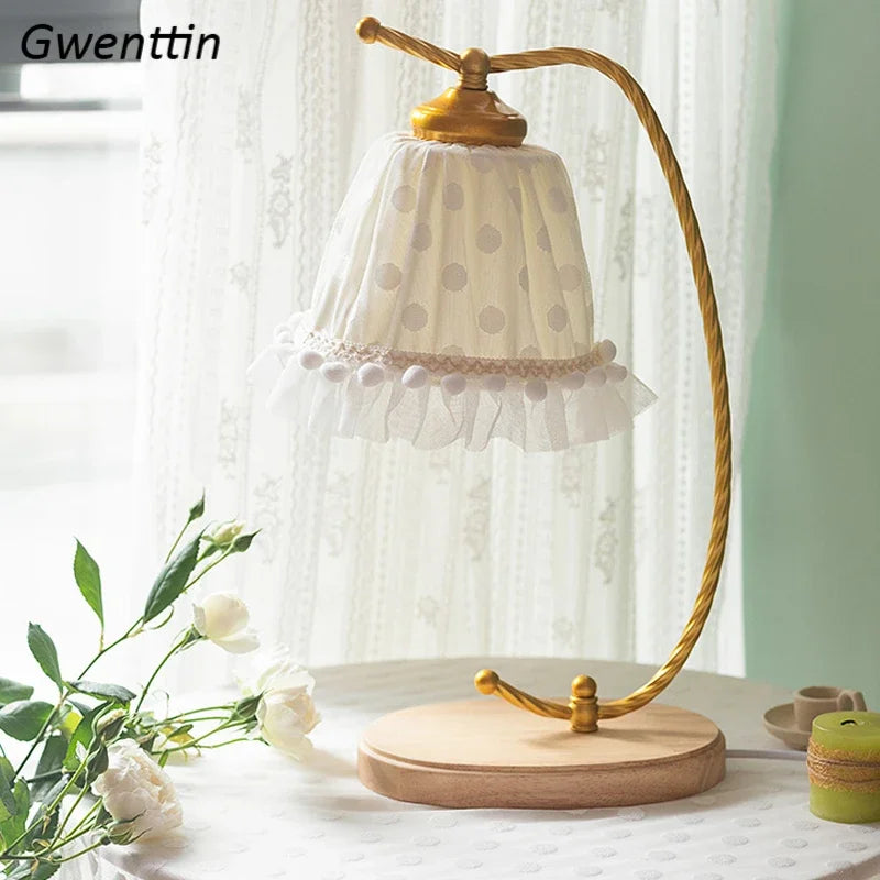 lampe à poser princesse moderne pour décoration de chambre fille