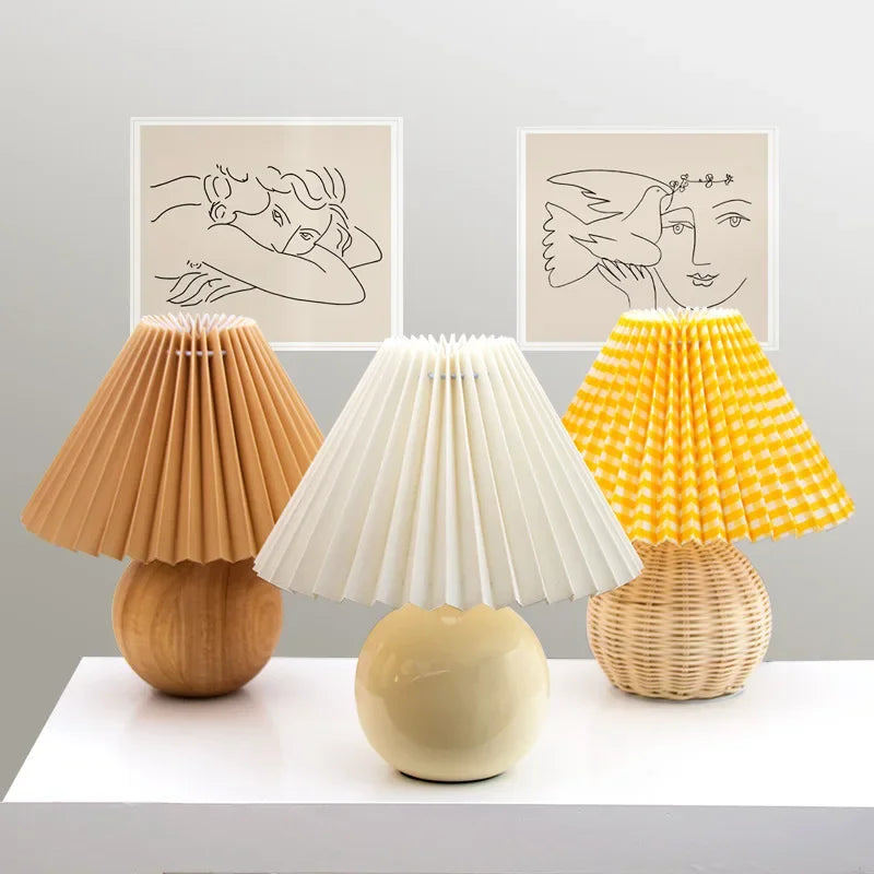 lampe à poser moderne en bois et rotin pour décoration intérieure