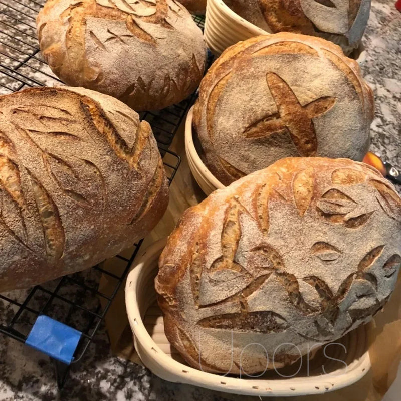 panier à pain en rotin naturel fait main pour fermentation de pâte au levain