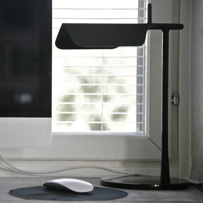 Italian Designer High Quality Table Light Desk Lamp for Bedroom Reading