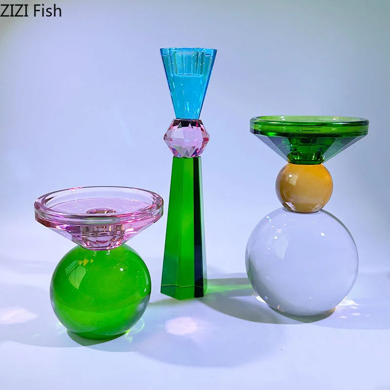 bougeoirs en cristal colorés pour décoration moderne et romantique