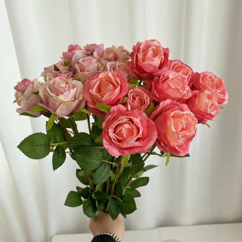 bouquet de roses artificielles pour décoration de mariage et jardin